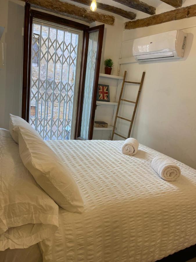 La Curiosa Del Casc Antic Leilighet Tarragona Eksteriør bilde